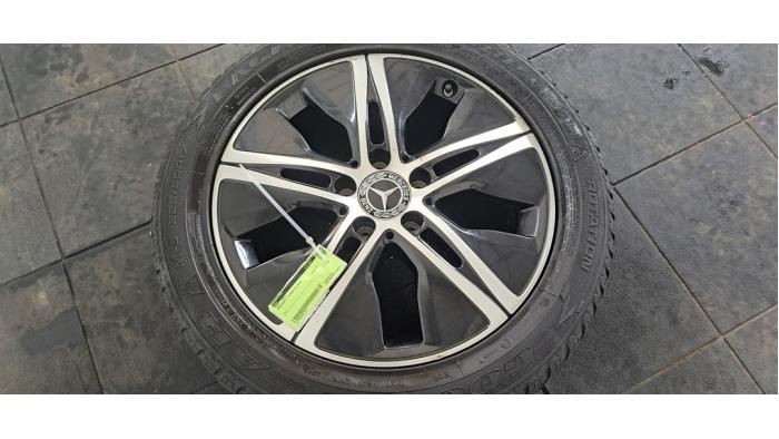 Felge + Reifen Mercedes C-Klasse