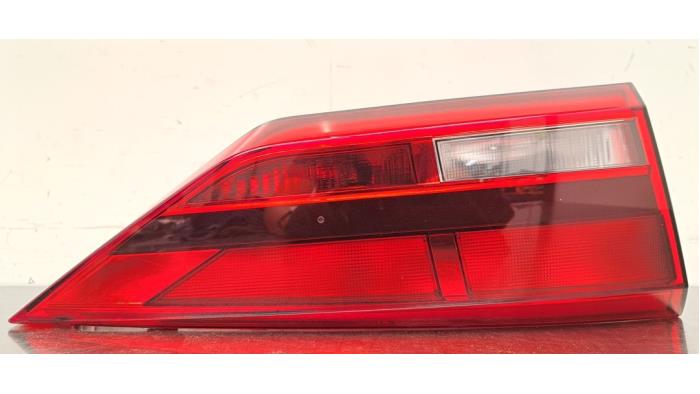 Feu arrière gauche Audi Q3
