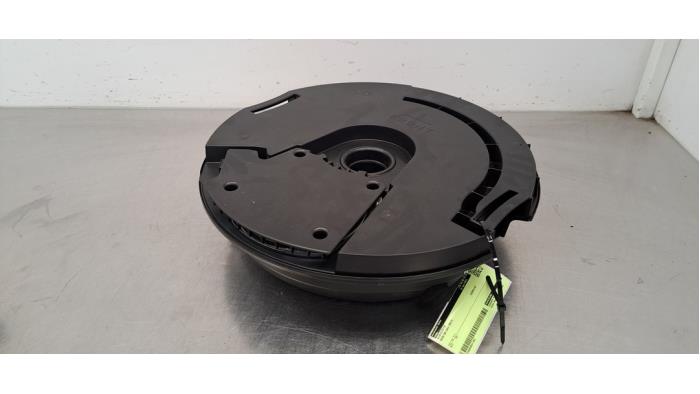 Caisson de graves Audi Q3