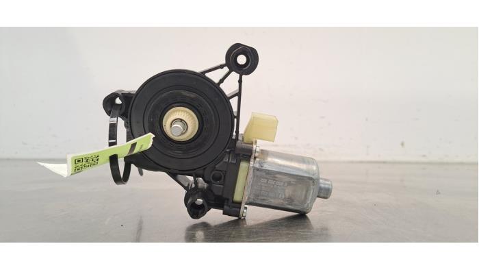 Moteur de vitre portière Audi Q3