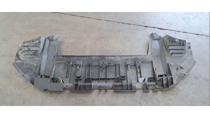 Parachoque placa base Toyota Pro-Ace