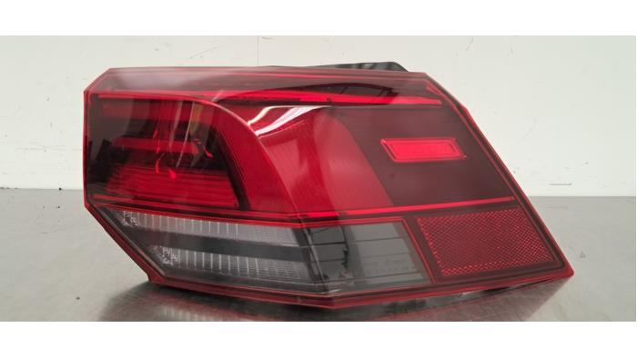 Feu arrière droit Volkswagen Golf