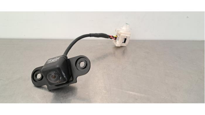 Reversing camera Mitsubishi L200
