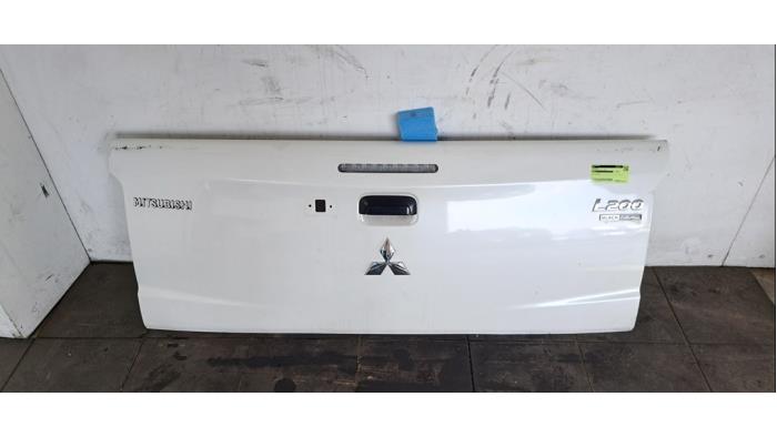 Tailgate Mitsubishi L200