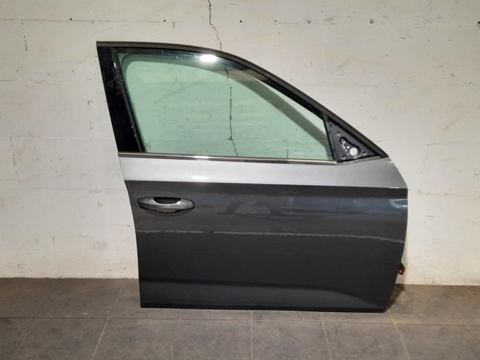 Portier 4Deurs rechts-voor Skoda Kamiq