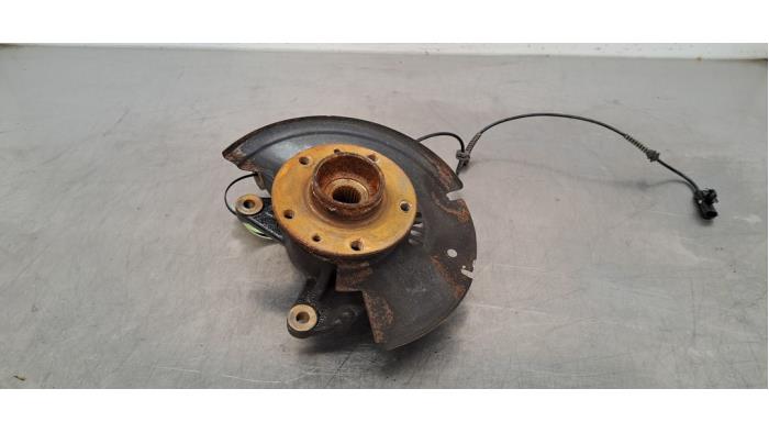 Fusee links-voor Renault Captur