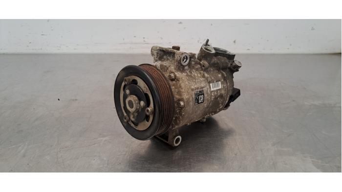 Pompe clim Volkswagen Golf