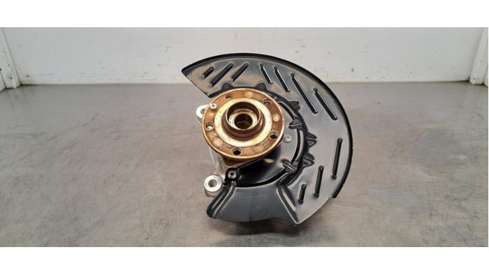 Fusee links-voor Volkswagen Golf