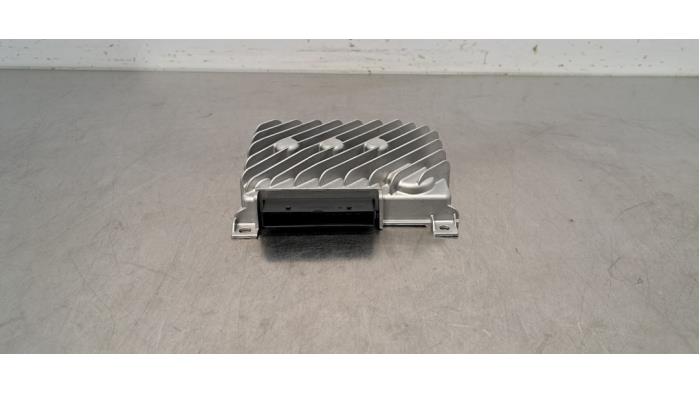 Radio amplifier Volkswagen Golf