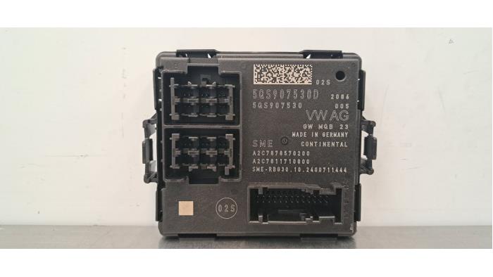 Telefoon interface Volkswagen Golf