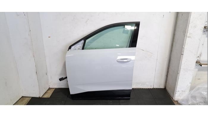 Door 4-door, front left Peugeot 3008
