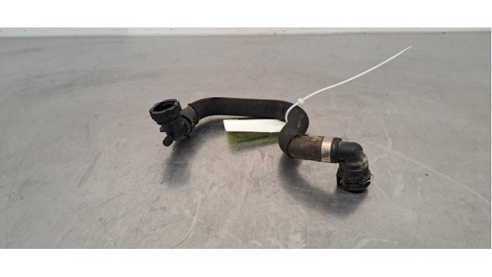 Tuyau radiateur Peugeot 2008