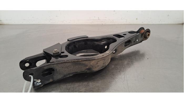 Bras de suspension arrière droit Toyota Rav-4