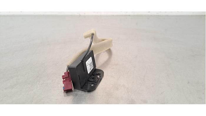 Antenne amplificateur Renault Arkana