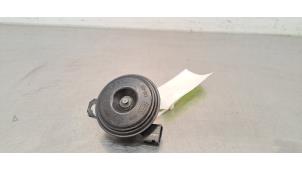 Gebruikte Claxon Toyota Yaris IV (P21/PA1/PH1) 1.5 12V Hybrid 115 Prijs € 18,15 Inclusief btw aangeboden door Autohandel Didier