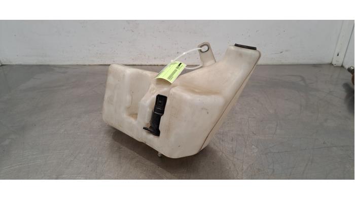Réservoir lave-glace avant Iveco New Daily