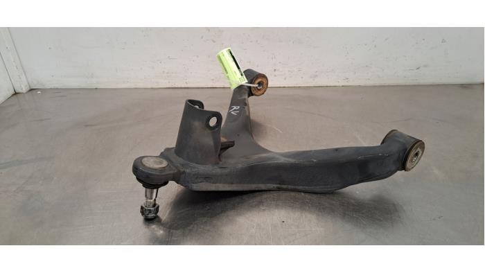 Bras de suspension avant droit Iveco New Daily