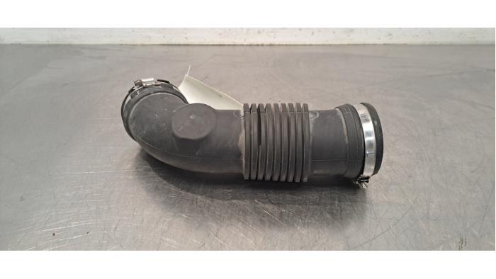 Tuyau d'aspiration air Renault Master Tuyau d'aspiration air Renault Master