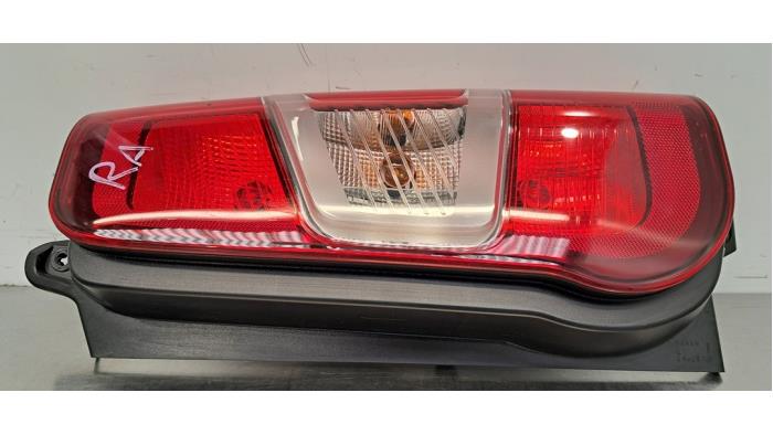 Feu arrière droit Peugeot Partner
