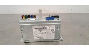 Gebruikte Radio module DS Automobiles DS 3/Crossback (UC/UJ/UR) E-Tense 50 kWh Prijs € 199,65 Inclusief btw aangeboden door Autohandel Didier