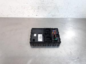 Gebruikte Comfort Module Ford Fiesta 7 1.1 Ti-VCT 12V 85 Prijs € 133,10 Inclusief btw aangeboden door Autohandel Didier