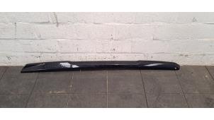 Gebruikte Roofrail rechts Citroen C3 Van (CJ) 1.2 PureTech 100 Prijs € 96,80 Inclusief btw aangeboden door Autohandel Didier