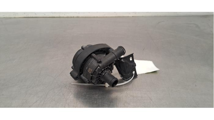 Pompe à eau supplémentaire Audi Q4