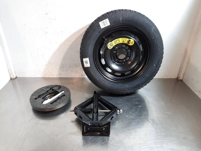 Krikset + reservewiel Ford Fiesta