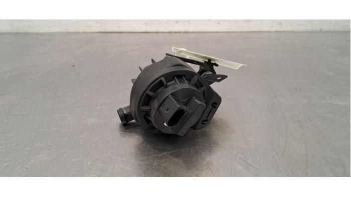 Pompe à eau supplémentaire Audi Q4