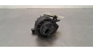 Gebruikte Extra waterpomp Audi Q4 (F4B) 45 e-tron quattro 77 kWh Prijs € 66,55 Inclusief btw aangeboden door Autohandel Didier