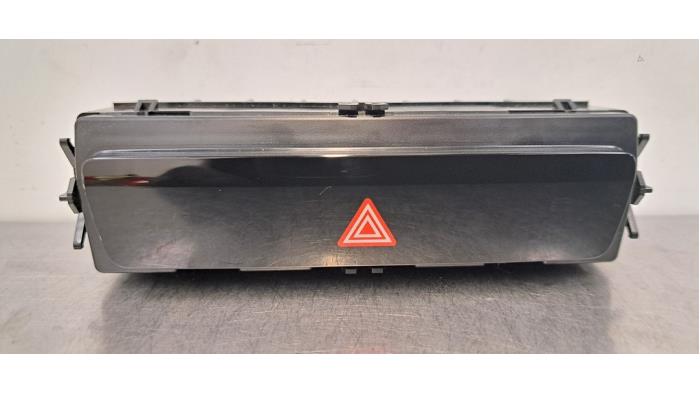 Panikbeleuchtung Schalter Audi Q4