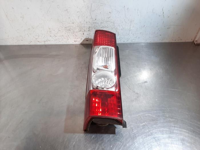 Feu arrière gauche Peugeot Boxer