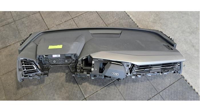 Airbag-Set + Armaturenbrett Audi Q4