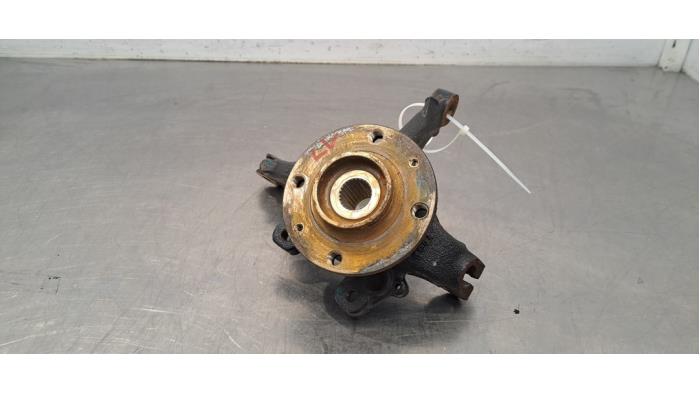 Achsschenkel links vorne Peugeot 208