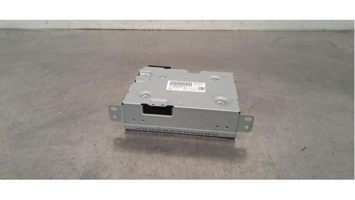 Module radio Peugeot 208