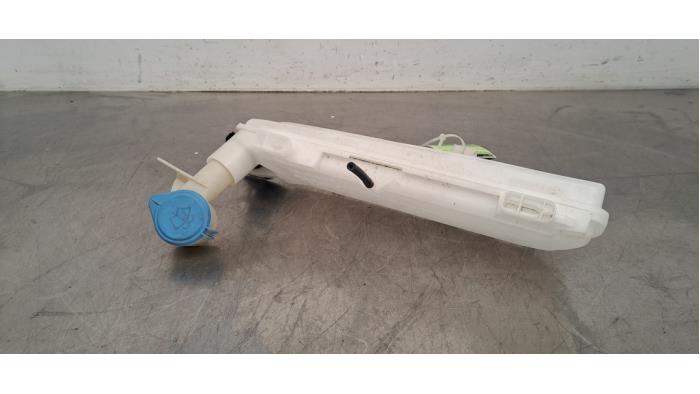Front windscreen washer reservoir Peugeot 3008