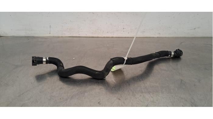 Radiator hose Peugeot 3008
