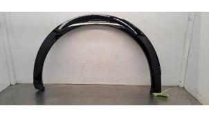 Gebruikte Wielrand achter Peugeot 3008 III e-3008 210 73 kWh Prijs € 48,40 Inclusief btw aangeboden door Autohandel Didier