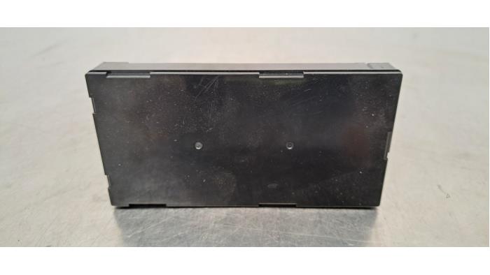 Draadloze oplader Ford Puma