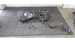 Gebruikte Brandstoftank BMW 4 serie Gran Coupe (G26) 420d Mild Hybrid 2.0 16V Prijs € 332,75 Inclusief btw aangeboden door Autohandel Didier