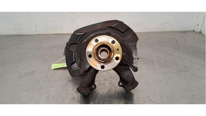 Fusee links-voor Volkswagen T-Cross