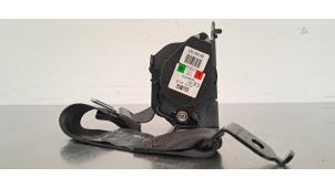 Gebruikte Veiligheidsgordel links-achter DS Automobiles DS 7 Crossback 2.0 BlueHDi 180 Prijs € 266,20 Inclusief btw aangeboden door Autohandel Didier