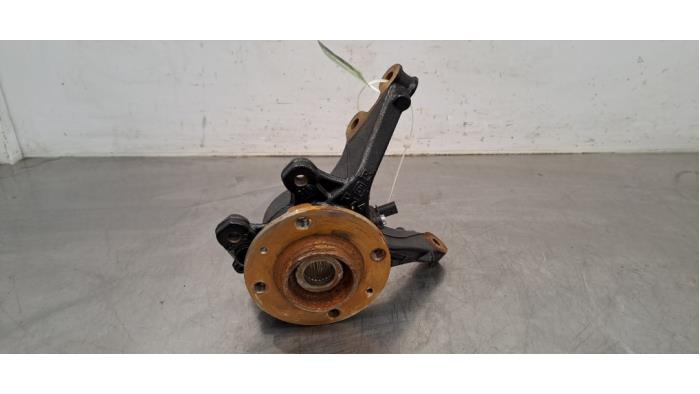 Achsschenkel links vorne Peugeot 2008