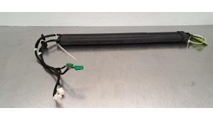 Gebruikte Gasdemperset Achterklep DS Automobiles DS 7 Crossback 2.0 BlueHDi 180 Prijs € 266,20 Inclusief btw aangeboden door Autohandel Didier