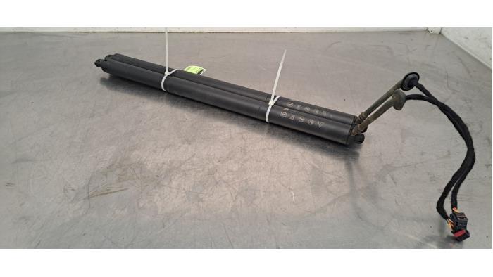 Gasdemperset Kofferdeksel Audi Q2