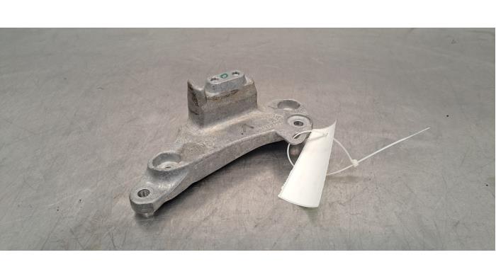 Support moteur Peugeot 3008