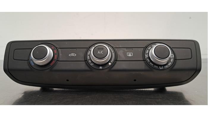 Panel de control de aire acondicionado Audi Q2