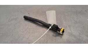 Gebruikte Leiding (diversen) Peugeot 3008 II (M4/MC/MJ/MR) 1.2 12V e-THP PureTech 130 Prijs € 18,15 Inclusief btw aangeboden door Autohandel Didier