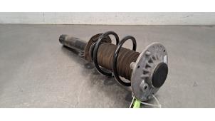 Gebruikte Schokdemper links-voor Mini Mini (F56) 1.5 12V Cooper Prijs € 133,10 Inclusief btw aangeboden door Autohandel Didier