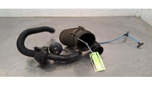 Gebruikte Luchtinlaat slang Porsche 911 (991) 3.4 24V Carrera 4 Prijs € 30,25 Inclusief btw aangeboden door Autohandel Didier